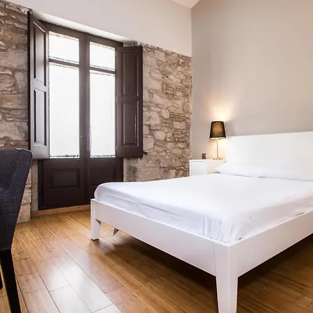 Housing Ginesta 9 Appartement *