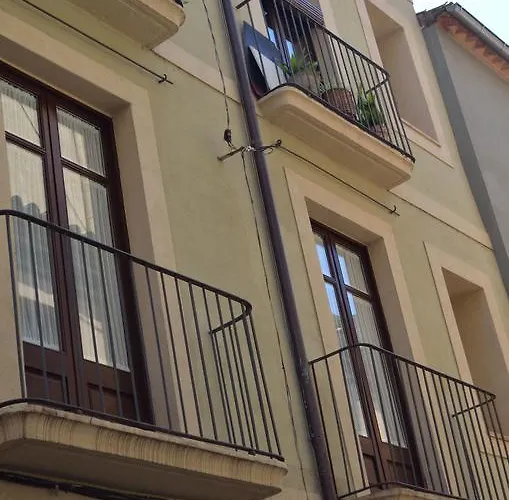 Apartmán Housing Ginesta 9 *